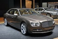 Стремительный Bentley flying spur.